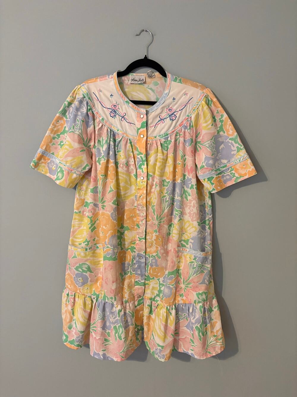 Vintage floral housecoat women’s size M